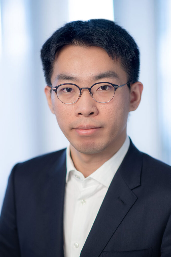 Wenyang Hu